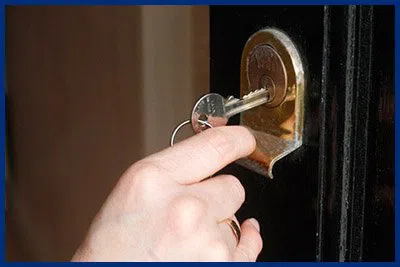 Advantage Locksmith Store Long Beach, CA 562-274-0793 - 7-door-unlock